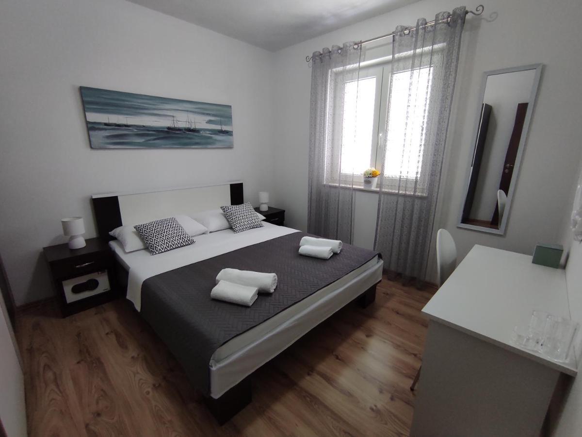 Apartment Zunabovic Trogir Kültér fotó
